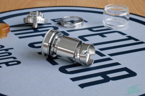 atomiseur-zeus-x-rta-geekvape-blog-le-petit-vapoteur (2)